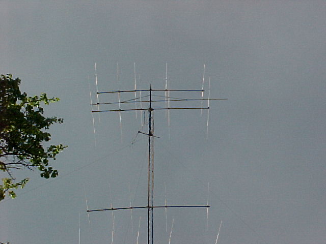 Stacked yagis at W5KFT